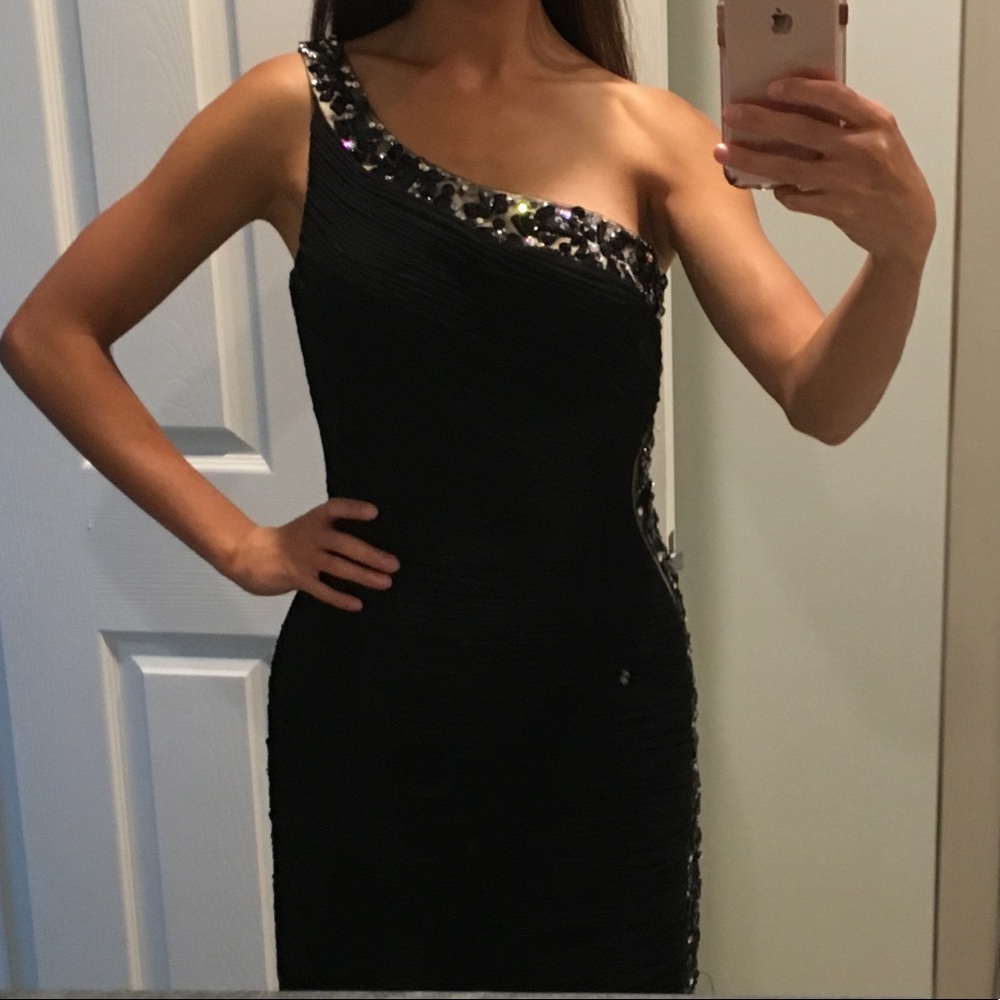 Tony Bowls one-shoulder cocktail dress